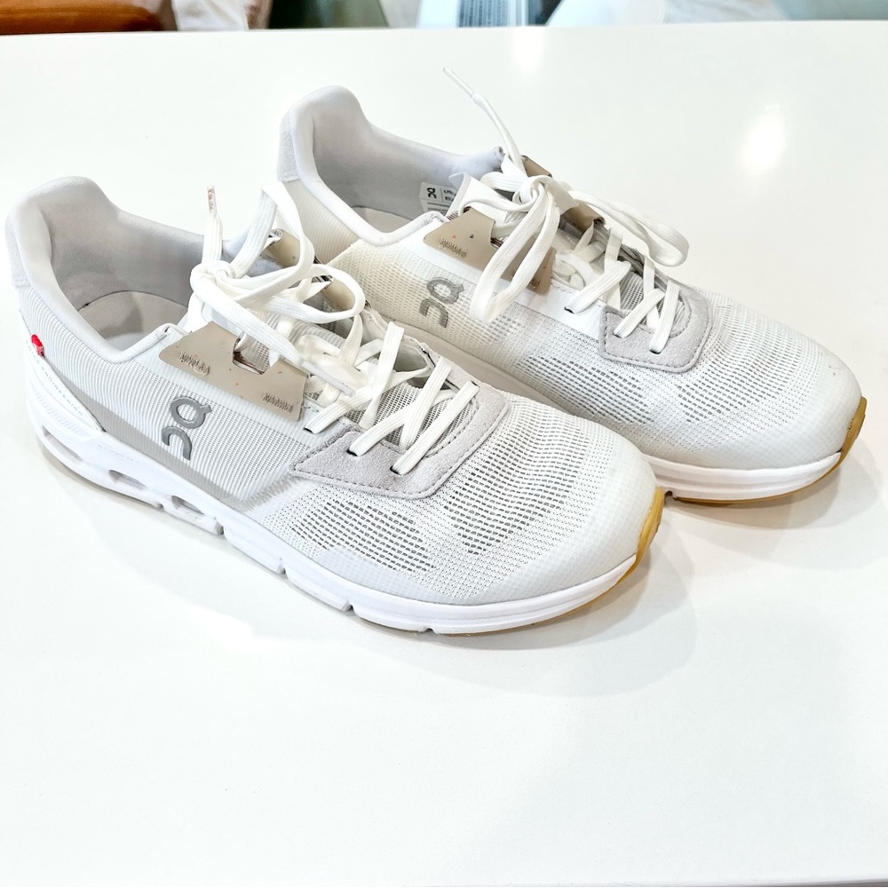 SALE 💥 On Cloudrift Sneaker in white & sand